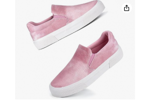 Vtshoes Trendy Slip On Sneakers Comfortable Stylish Low Top Shoes Cute Comfy Casual Sneakers Soft Walking Flat Shoes for Women Girls